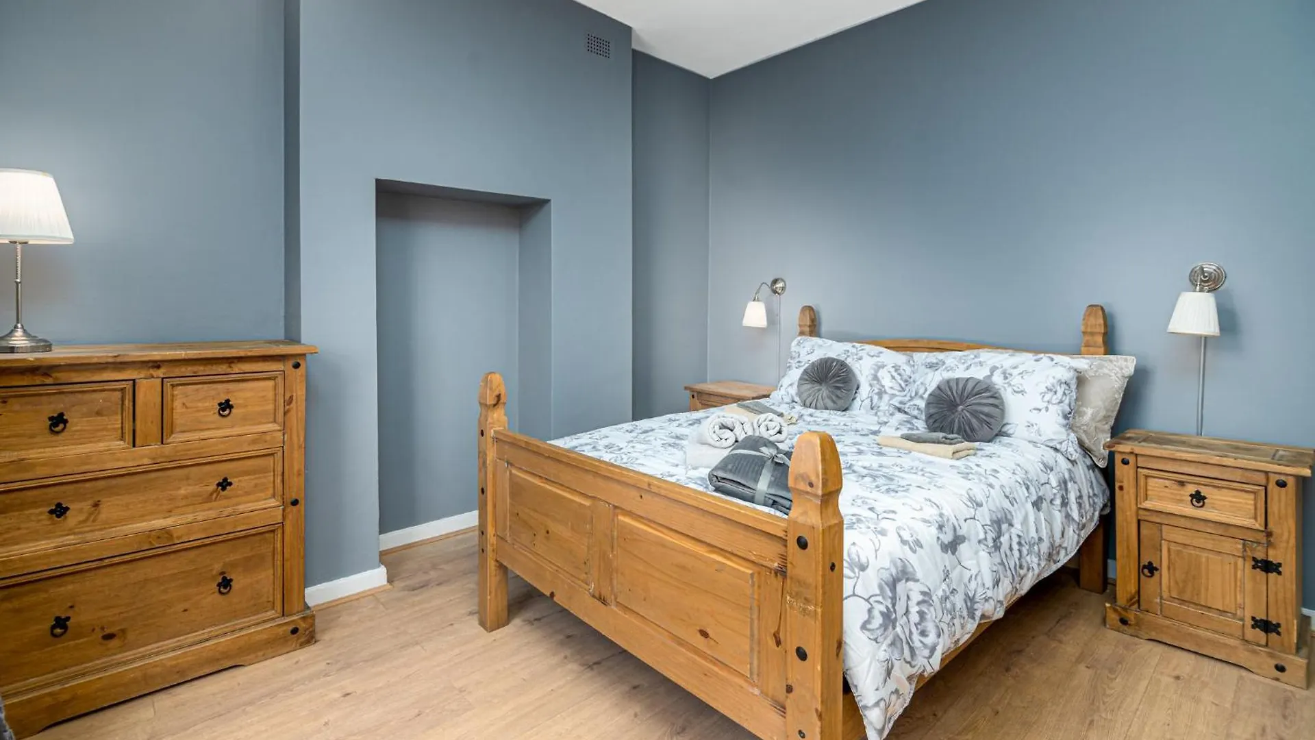 Beautiful House Refurbished Hotel London Guest house